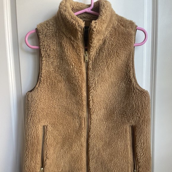 J Crew Plush Fleece Excursion Vest Faux Fur Sherpa Tan XS - Picture 1 of 3